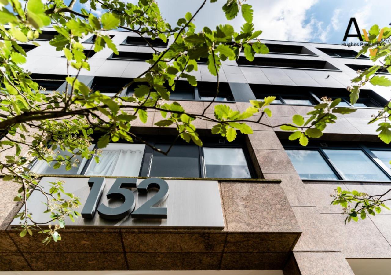 Stylish One-Bedroom Apartment - Free Wi-Fi, 4 Mins From Station, Perfect For Business Stays By Av Hughes Properties ميلتون كينيز المظهر الخارجي الصورة